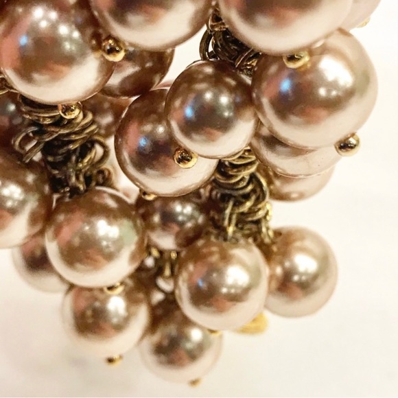 J. Crew Rose Gold Pearl Cluster Bracelet EUC - Picture 4 of 7